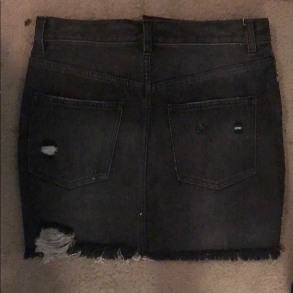 Free People distressed mini skirt - Picture 3 of 4